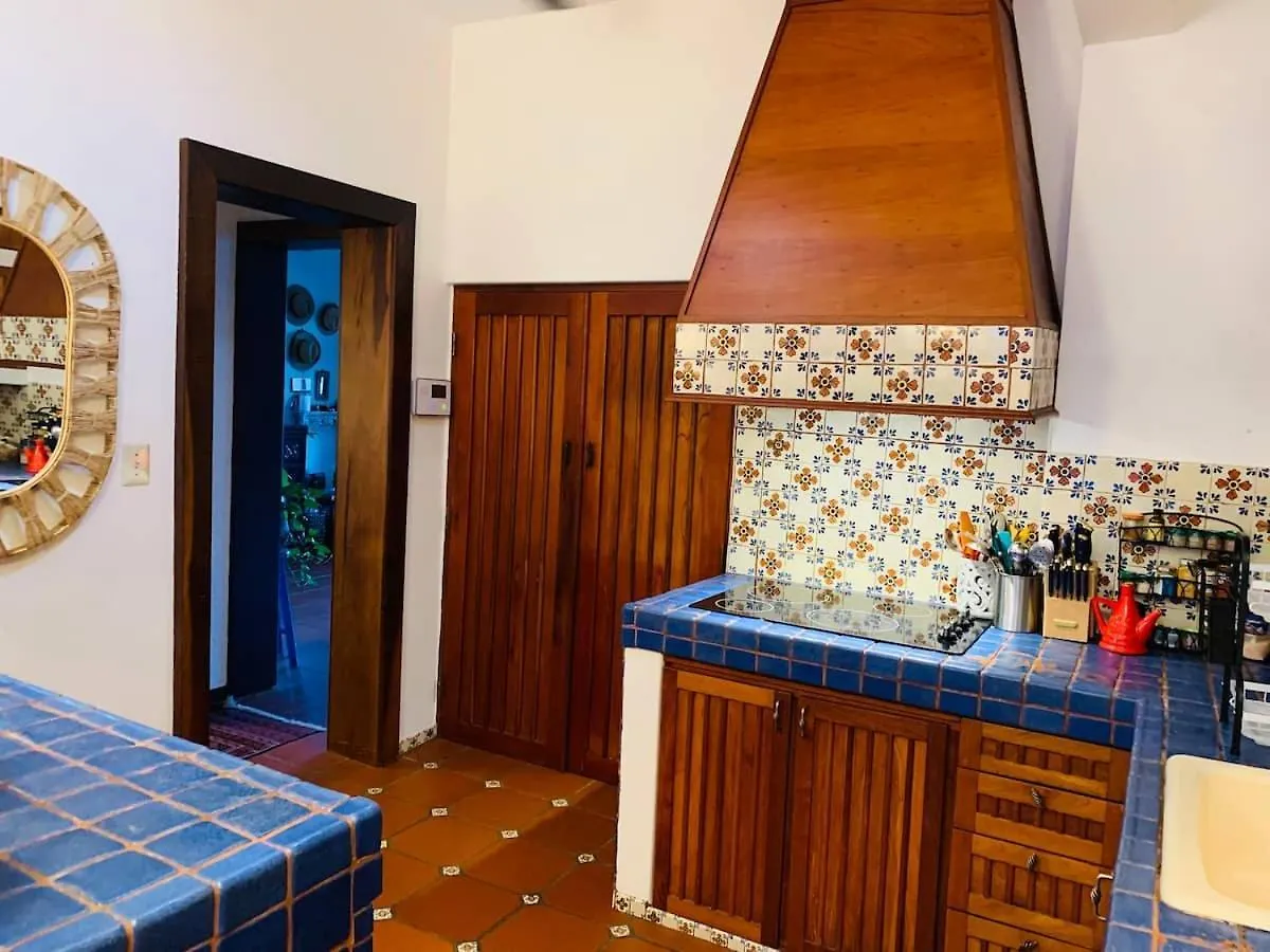 Footprints Beach House At Yardley Place San Juan Holiday home